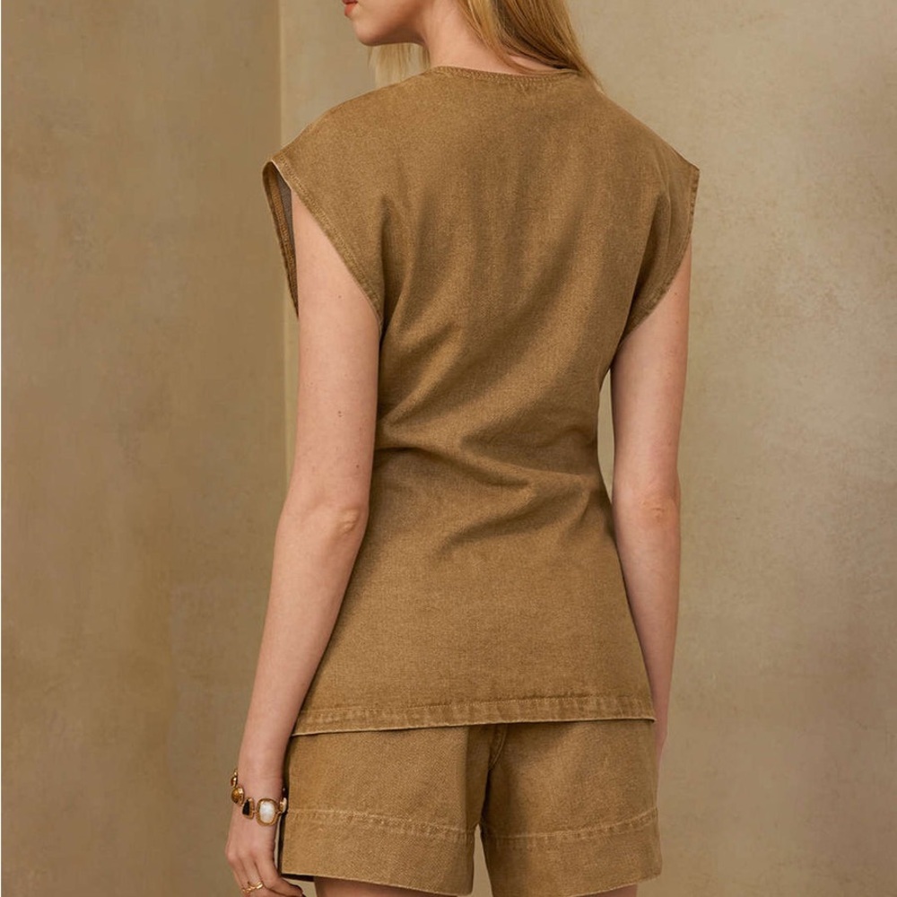 Chic Tan Vest with Buckle Accents - Picture 2 of 7
